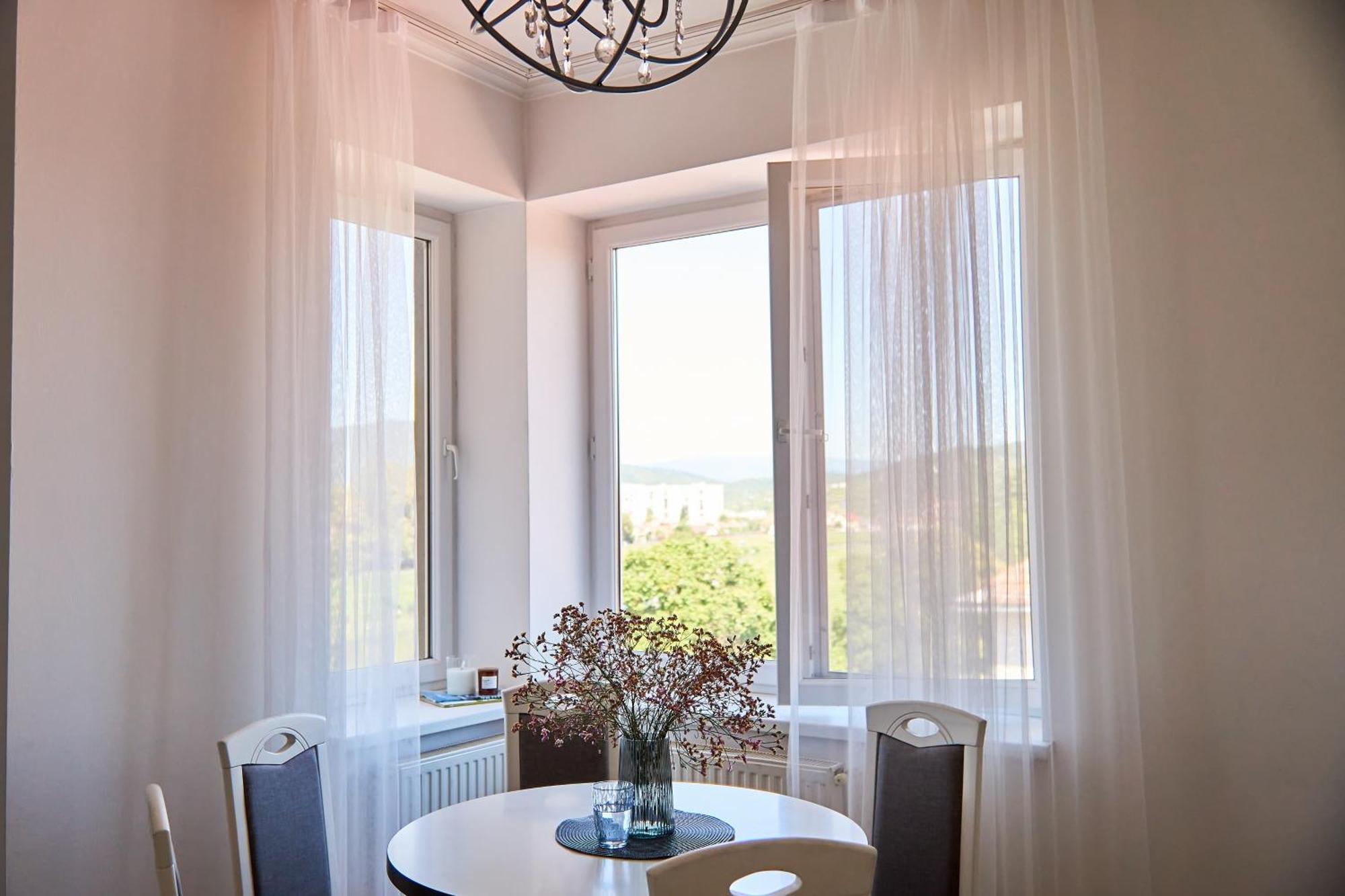 Wonderful Panoramic View Apartment Мукачеве Екстериор снимка